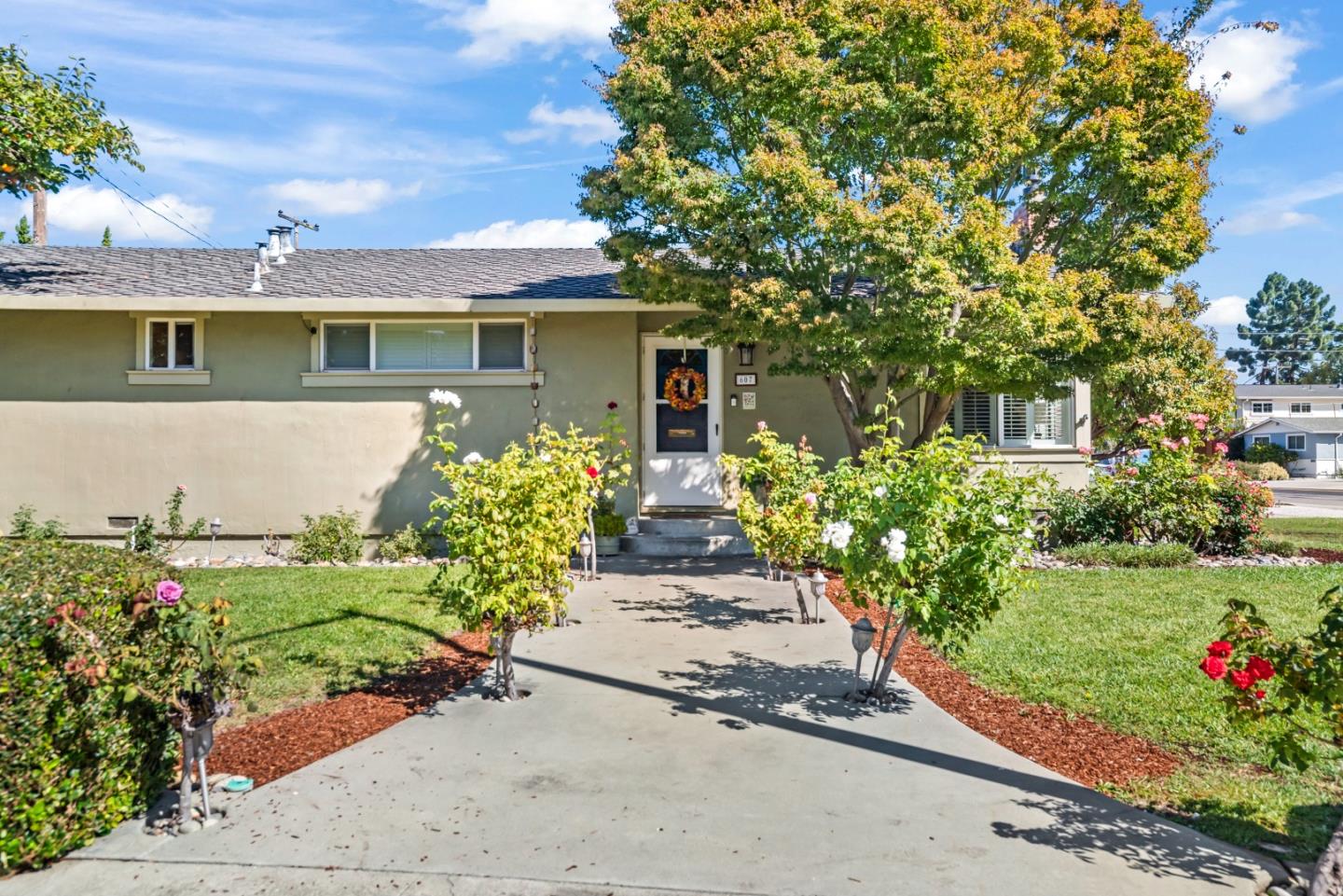 607 Los Olivos Drive, SantaClara, CA 95050