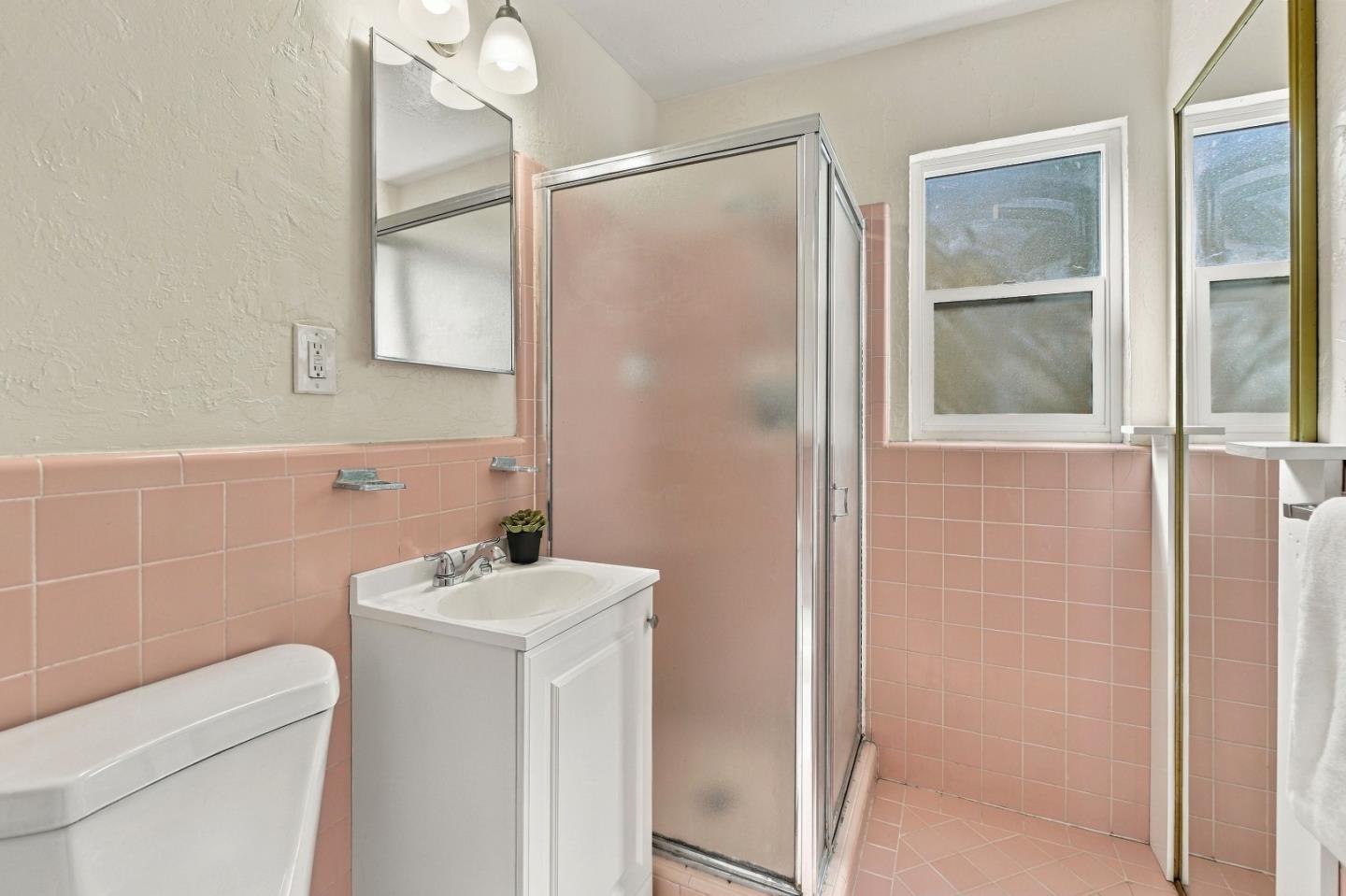 168 Mirada Drive, DalyCity, CA 94015