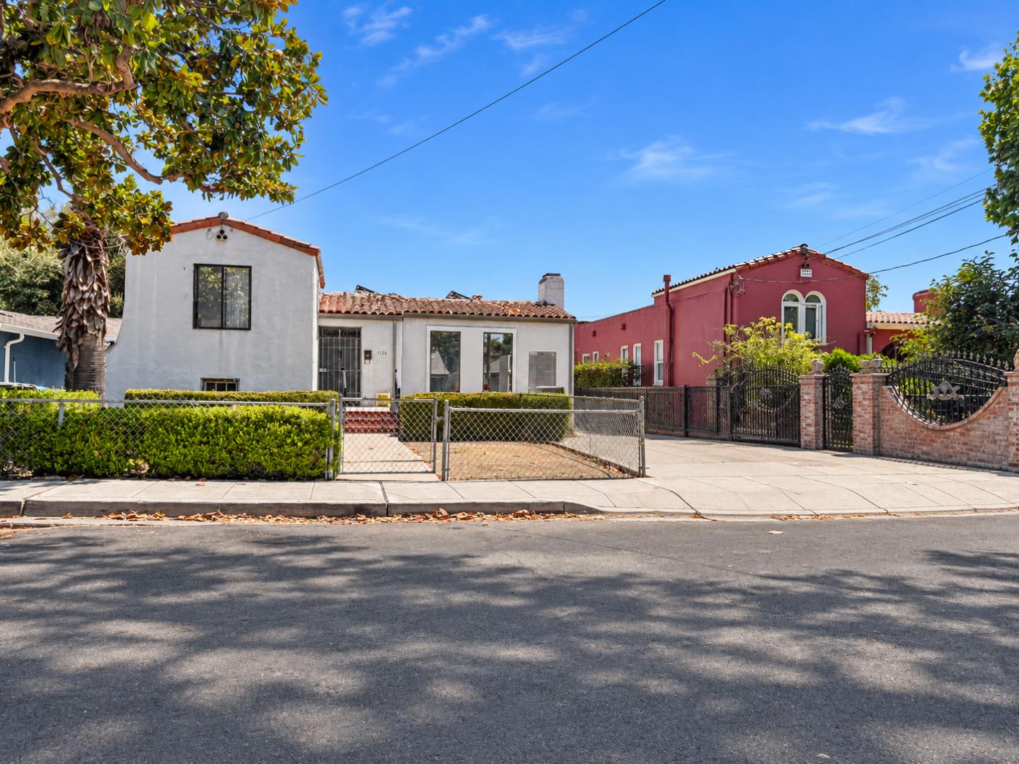 1126 Hollyburne Avenue, MenloPark, CA 94025