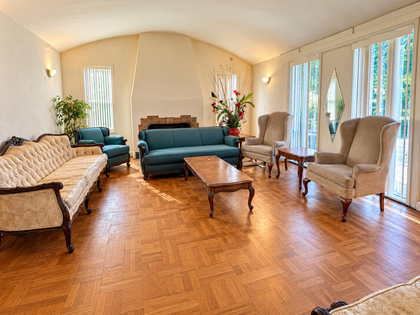 1126 Hollyburne Avenue, MenloPark, CA 94025