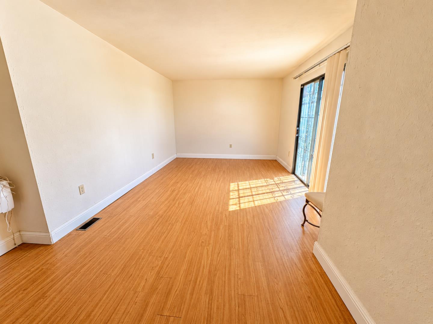1126 Hollyburne Avenue, MenloPark, CA 94025