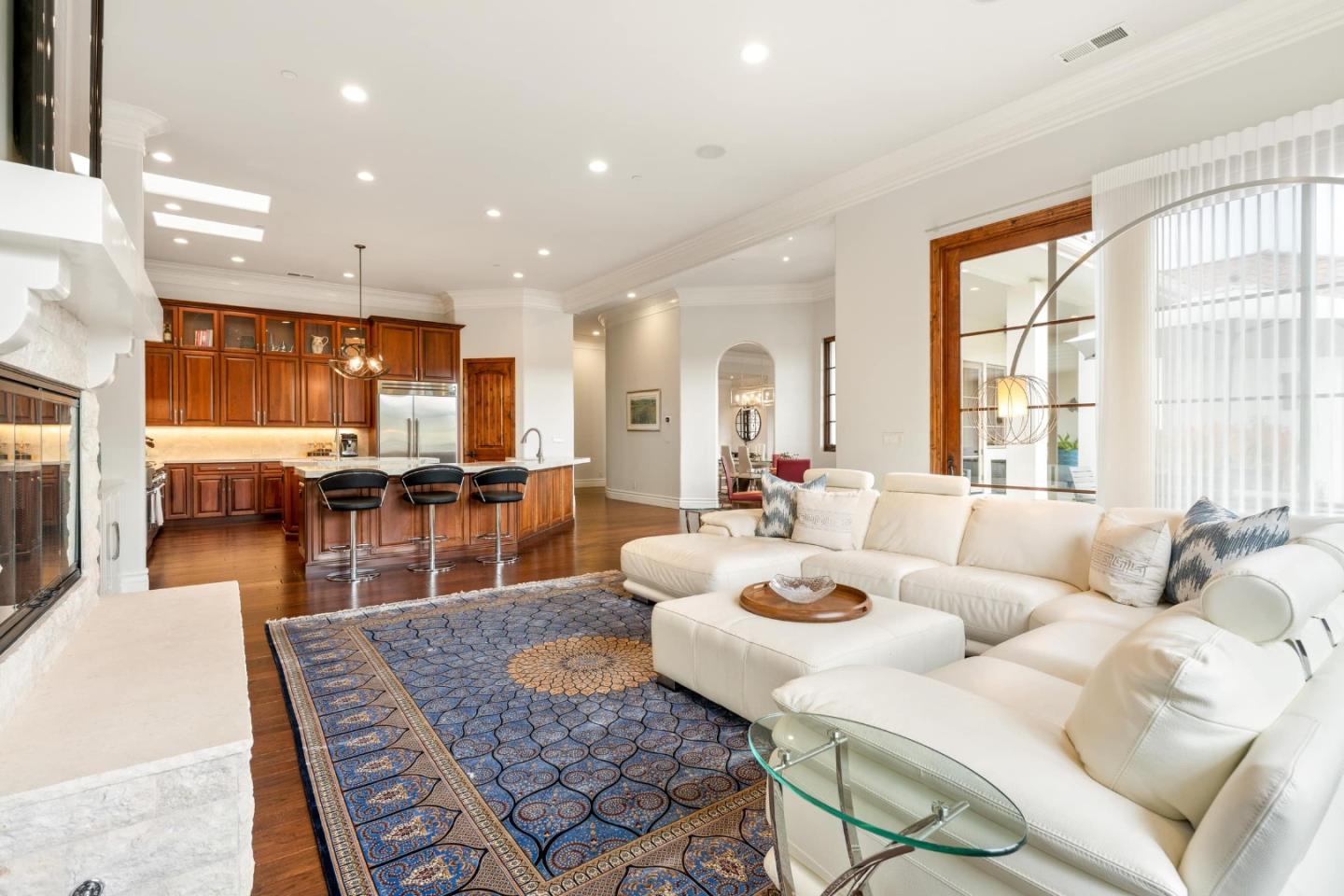 706 Tesoro Road, Monterey, CA 93940