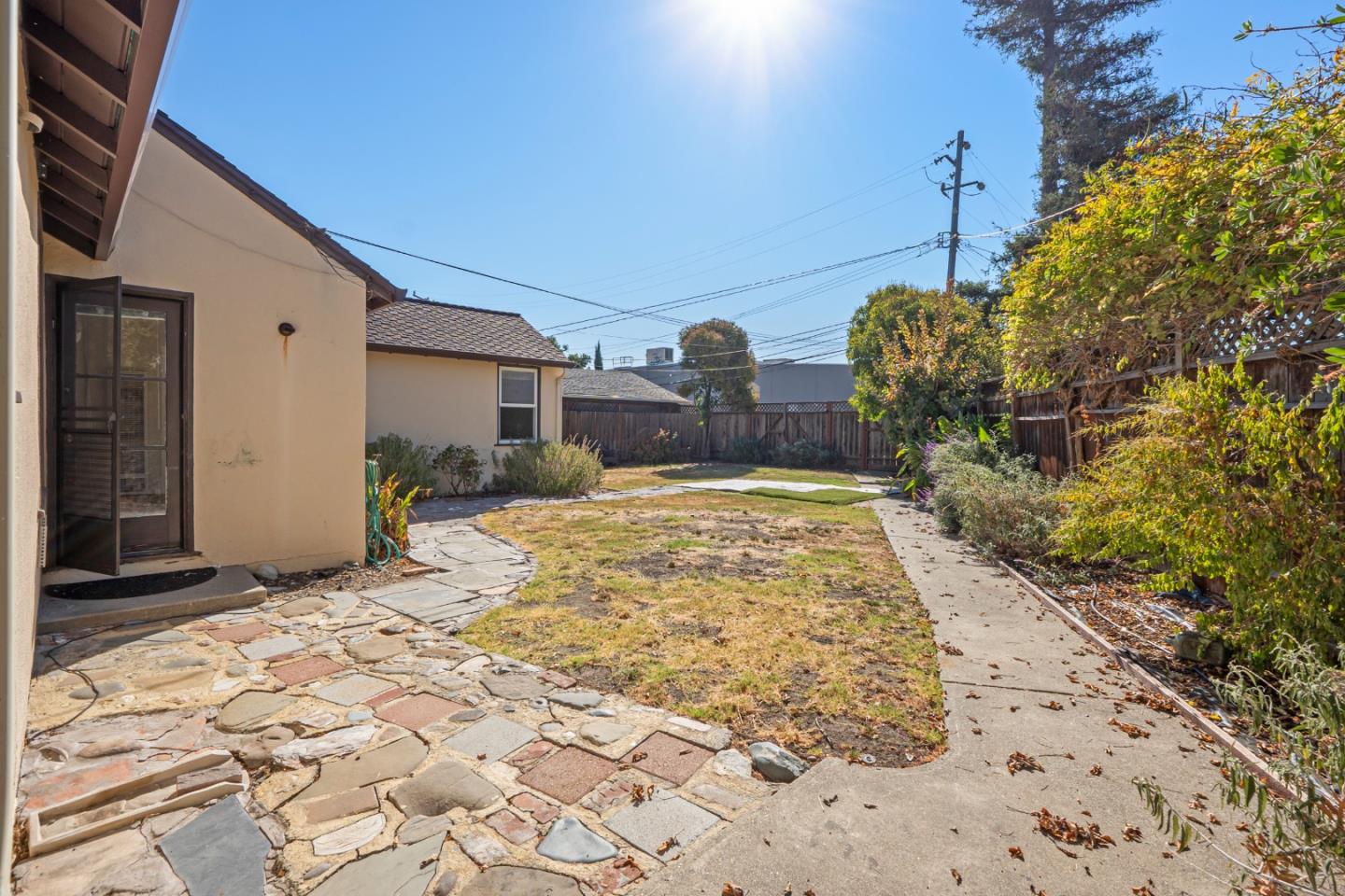 1712 Anamor Street, RedwoodCity, CA 94061