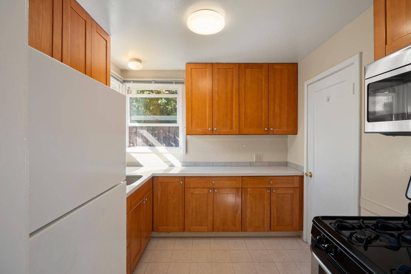 1712 Anamor Street, RedwoodCity, CA 94061