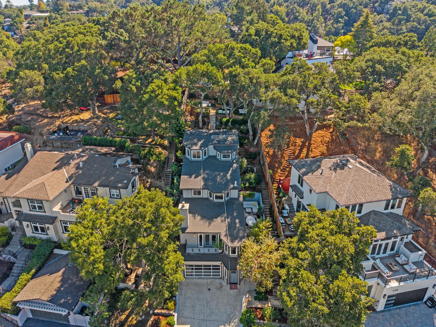 610 Lakeview Way, RedwoodCity, CA 94062