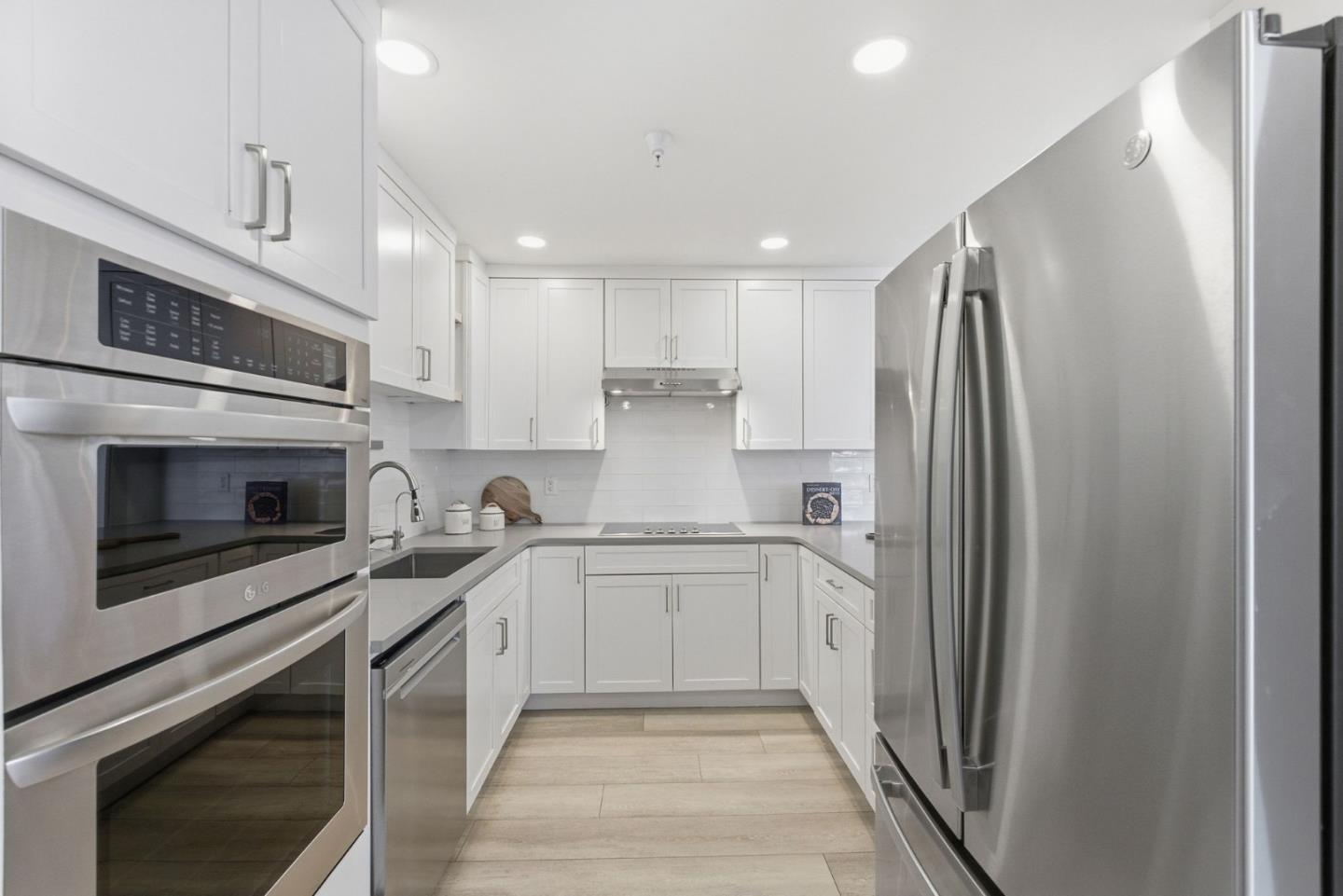 601 Leahy Street, #301, RedwoodCity, CA 94061