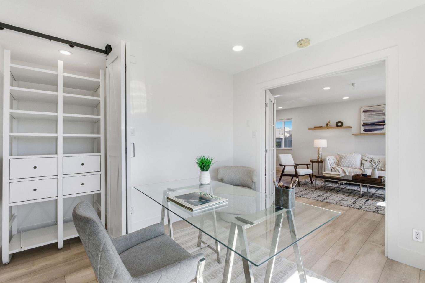 601 Leahy Street, #301, RedwoodCity, CA 94061