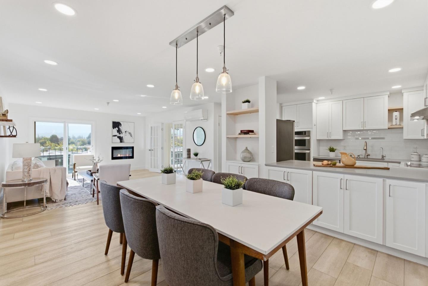 601 Leahy Street, #301, RedwoodCity, CA 94061