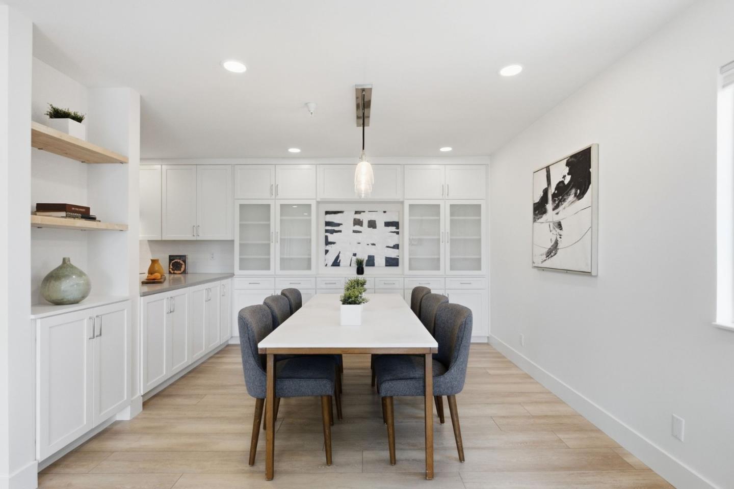601 Leahy Street, #301, RedwoodCity, CA 94061