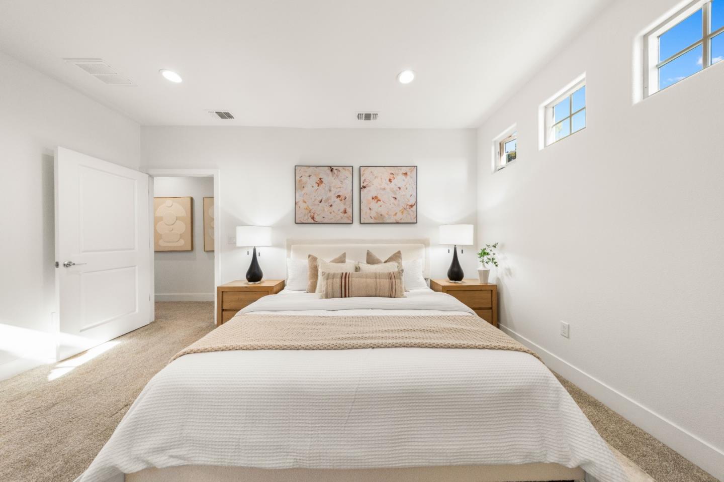 3818 Pyramid Way, MountainView, CA 94043