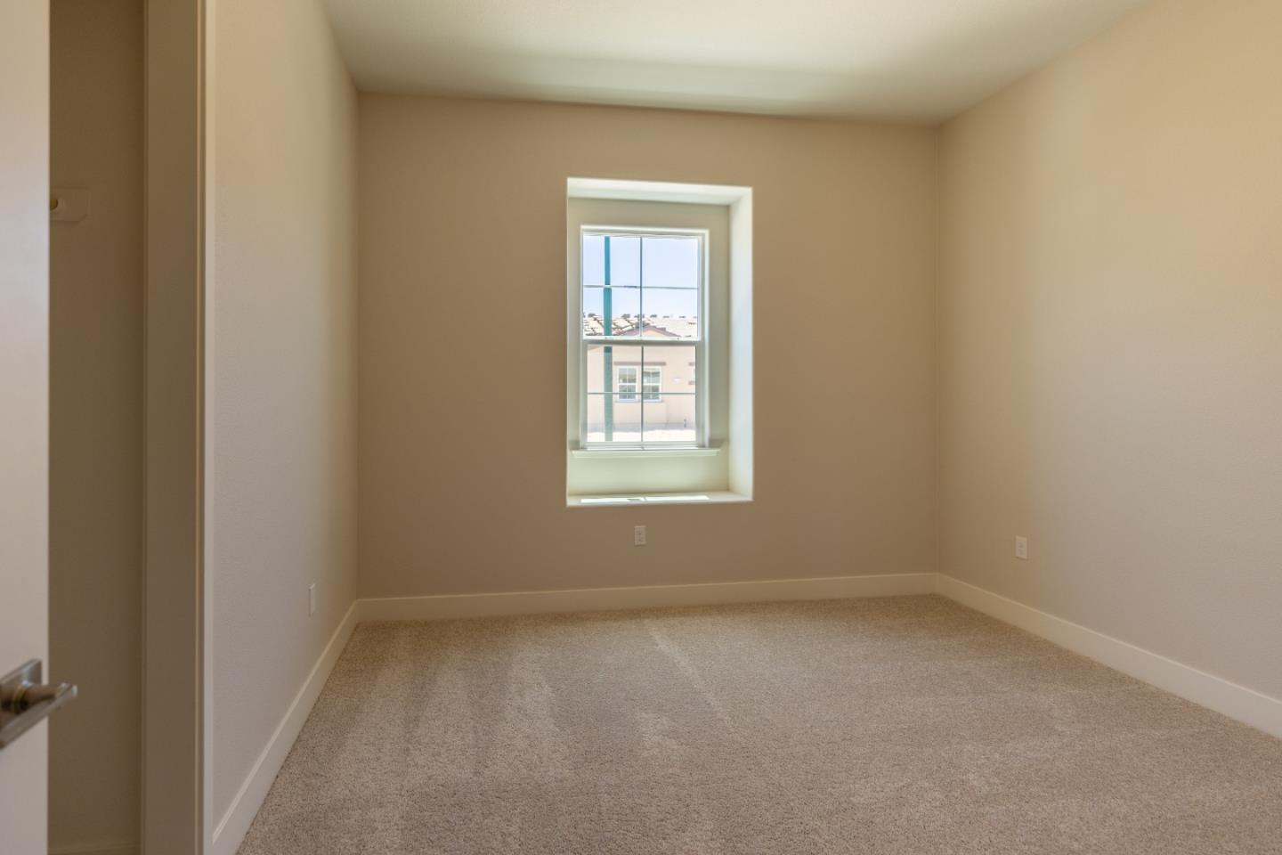 621 Santa Lucia Way, Marina, CA 93933