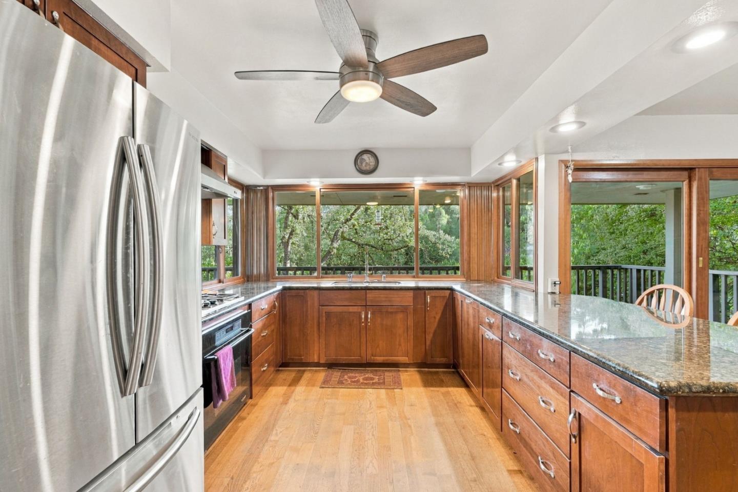 11620 Deschutes Road, BellaVista, CA 96008