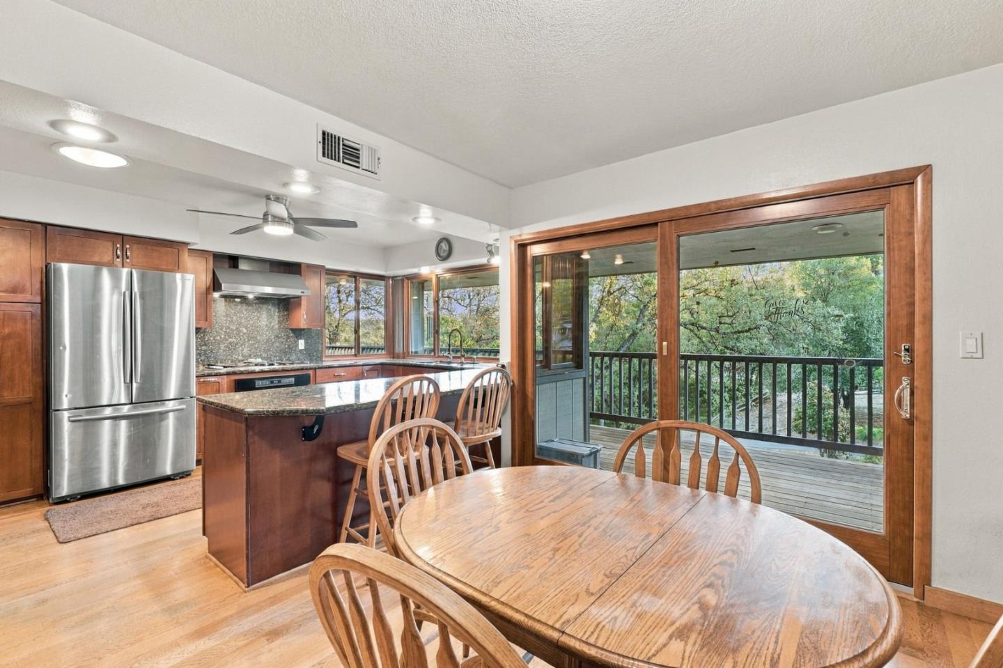 11620 Deschutes Road, BellaVista, CA 96008