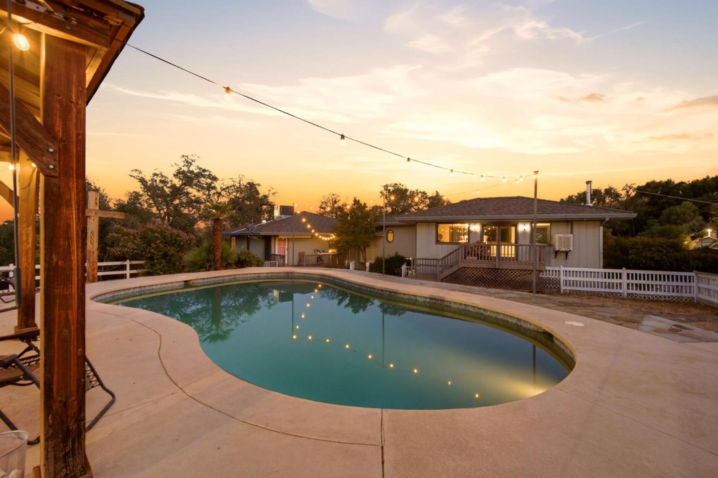11620 Deschutes Road, BellaVista, CA 96008