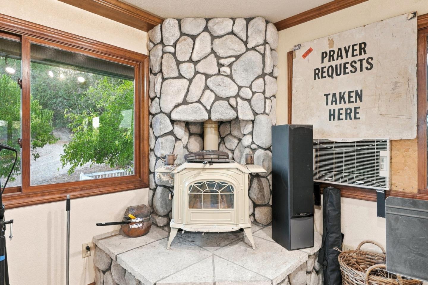 11620 Deschutes Road, BellaVista, CA 96008