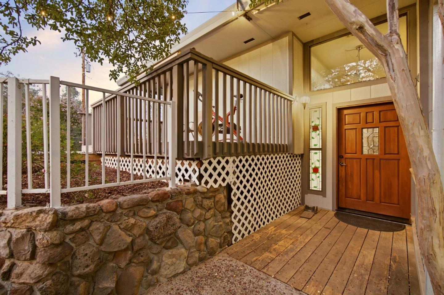 11620 Deschutes Road, BellaVista, CA 96008