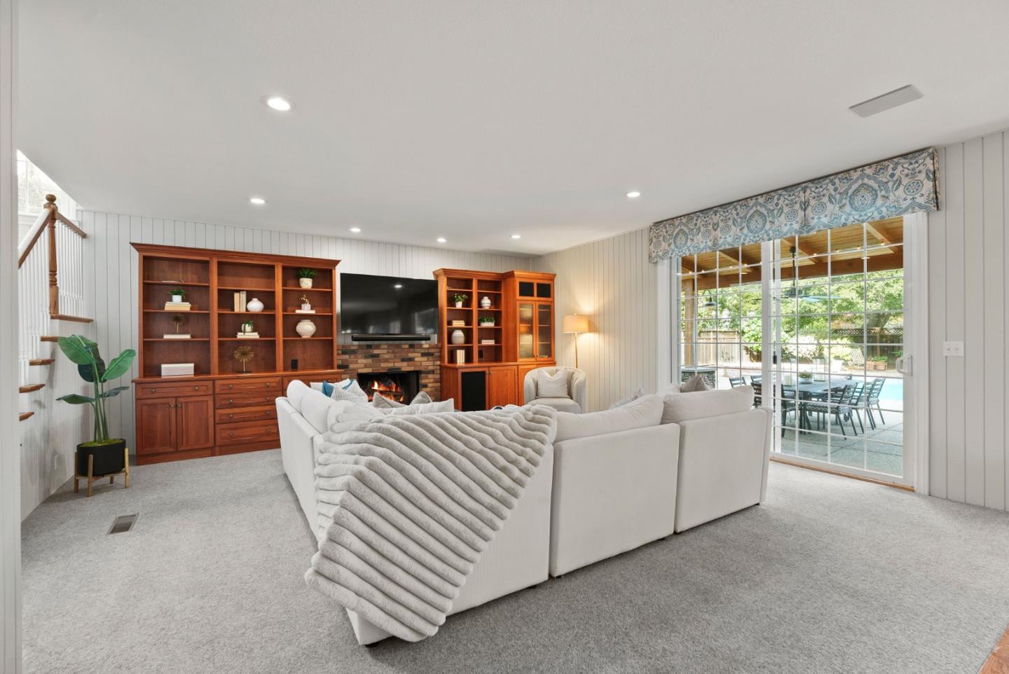 1335 Grant Road, LosAltos, CA 94024
