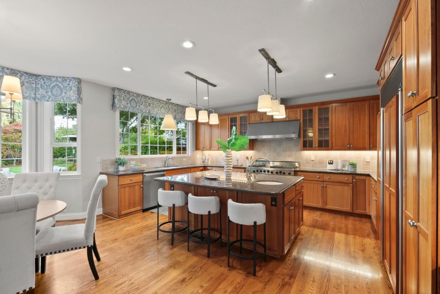 1335 Grant Road, LosAltos, CA 94024