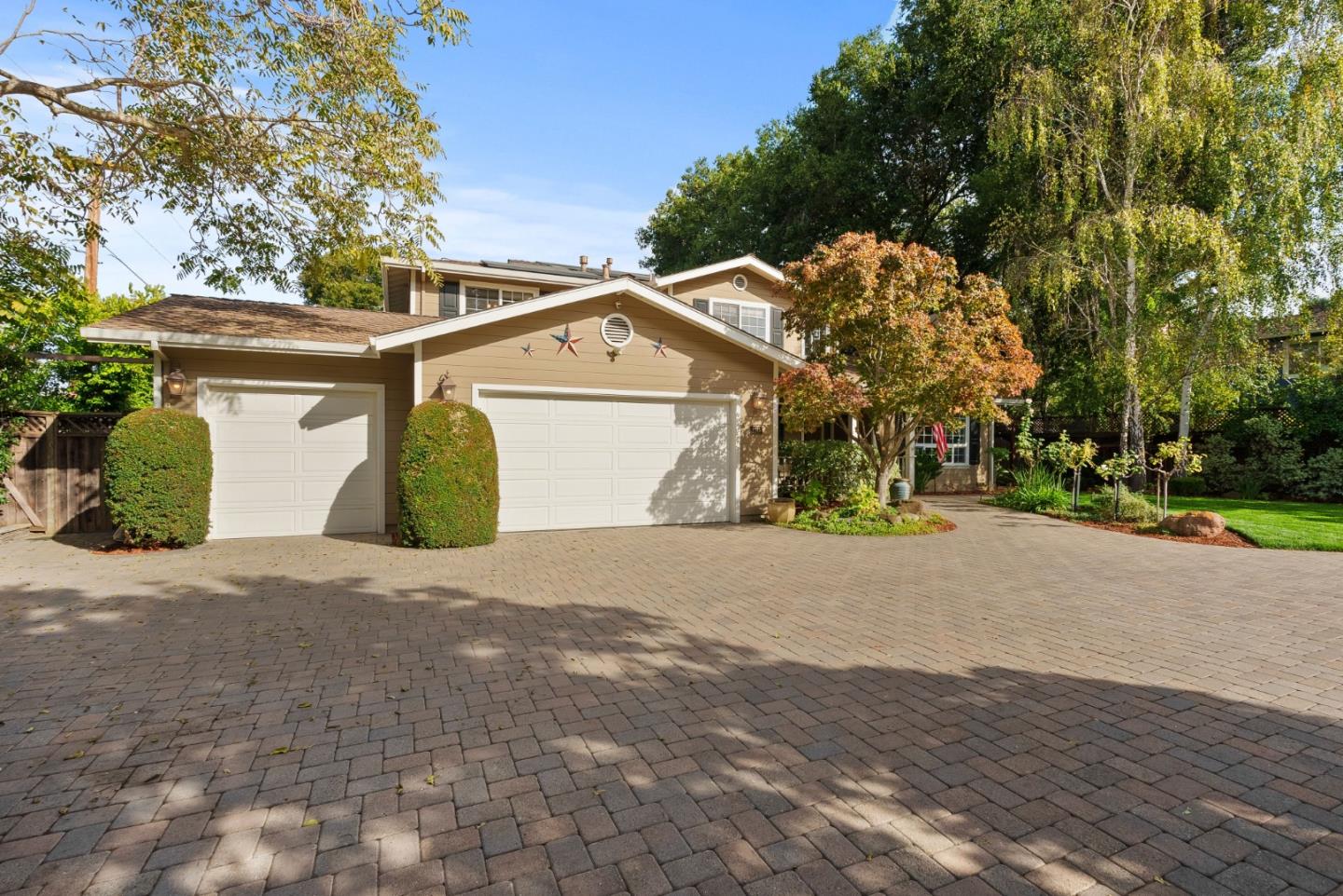 1335 Grant Road, LosAltos, CA 94024