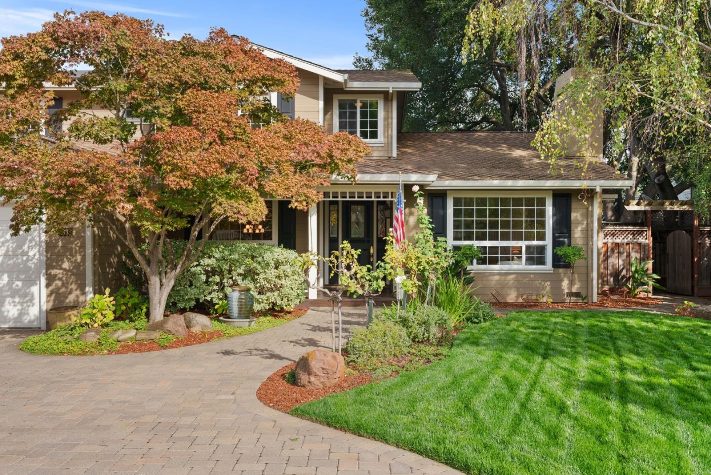 1335 Grant Road, LosAltos, CA 94024