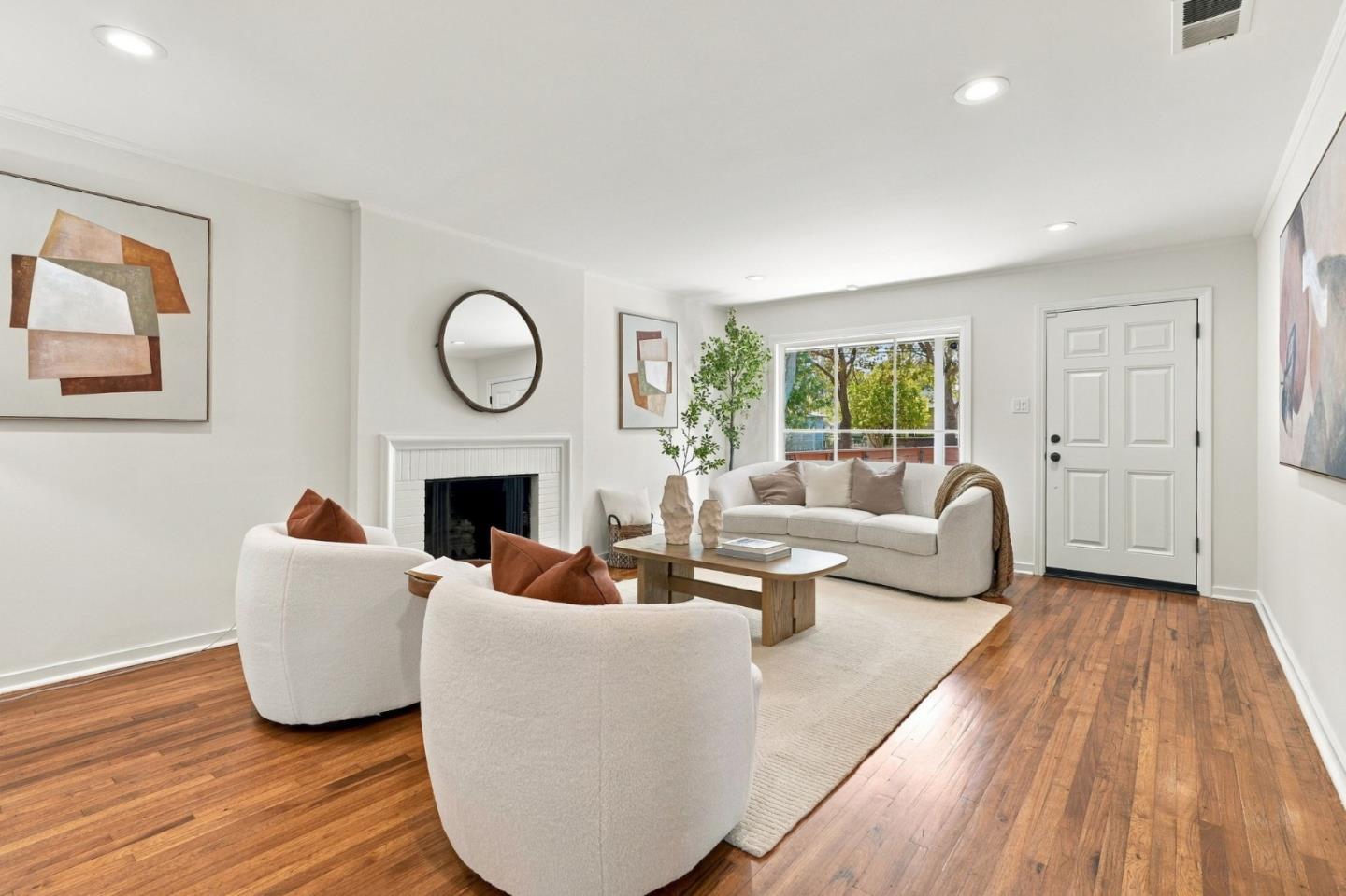 3739 Page Street, RedwoodCity, CA 94063