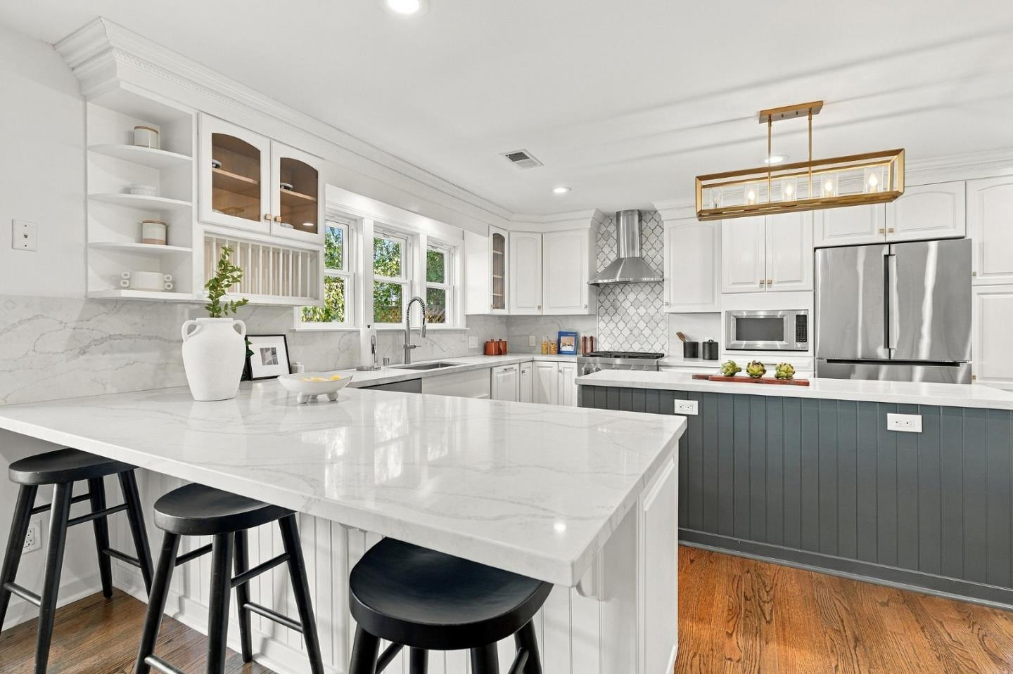 3739 Page Street, RedwoodCity, CA 94063