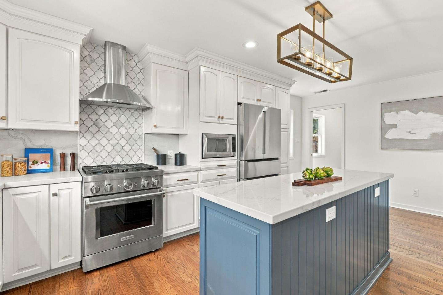 3739 Page Street, RedwoodCity, CA 94063