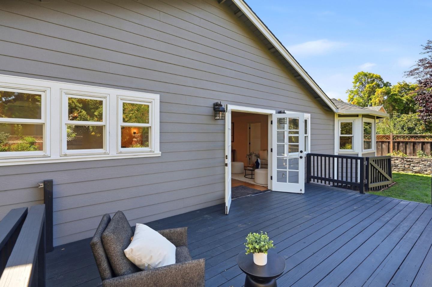 3739 Page Street, RedwoodCity, CA 94063