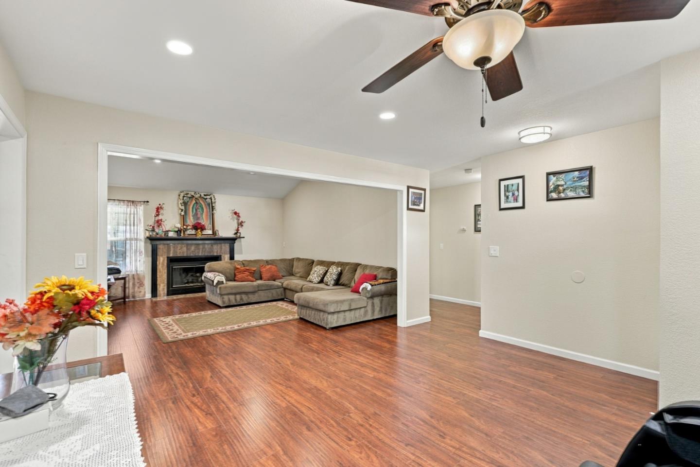 1987 Calistoga Drive, Hollister, CA 95023