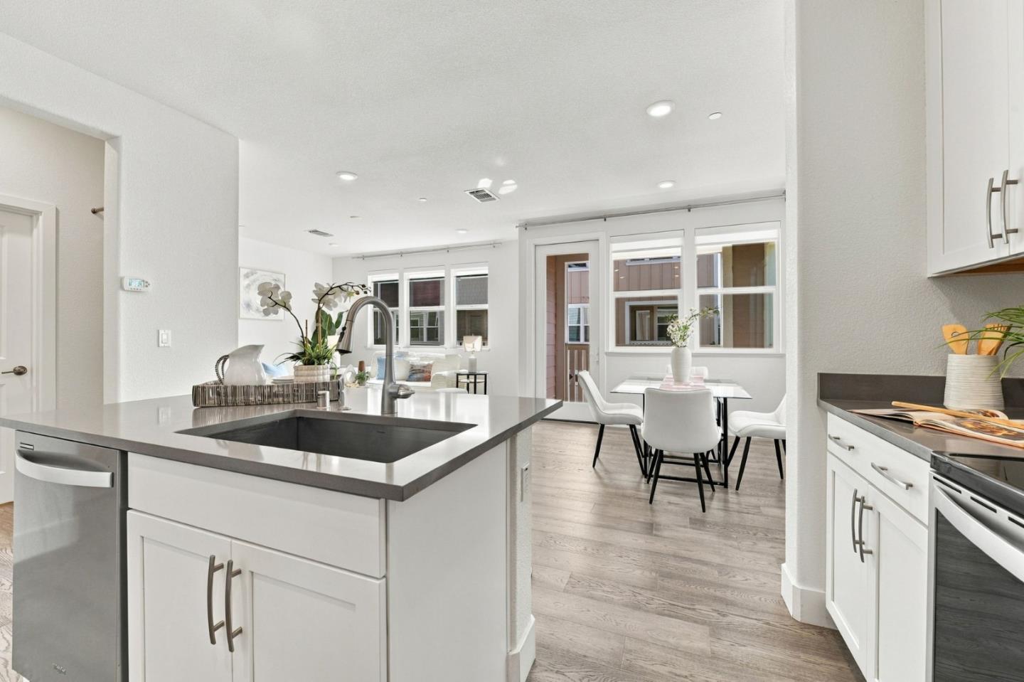 43 Tidal Way, SanMateo, CA 94401