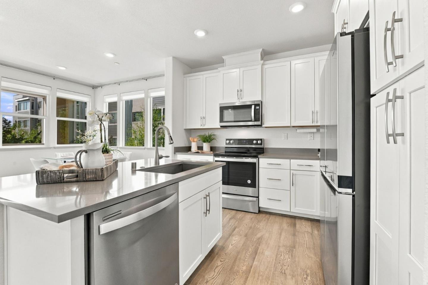 43 Tidal Way, SanMateo, CA 94401