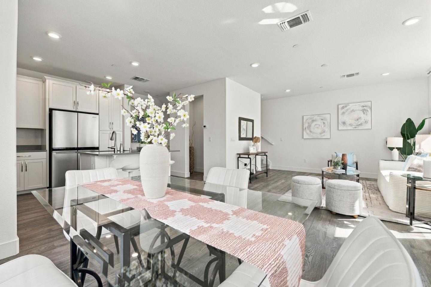 43 Tidal Way, SanMateo, CA 94401
