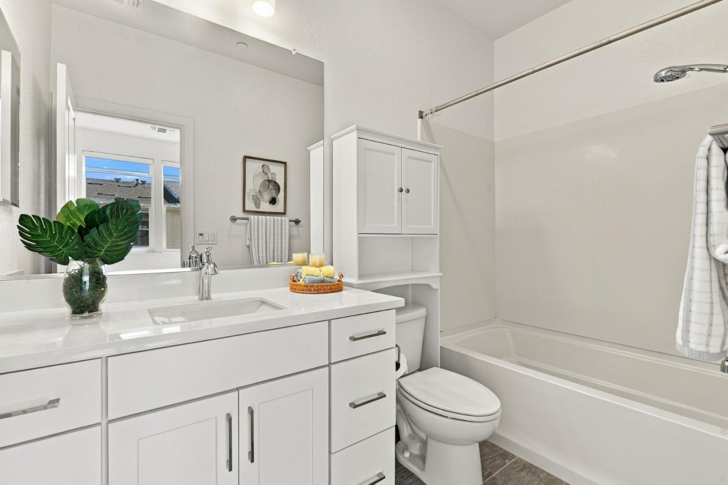 43 Tidal Way, SanMateo, CA 94401